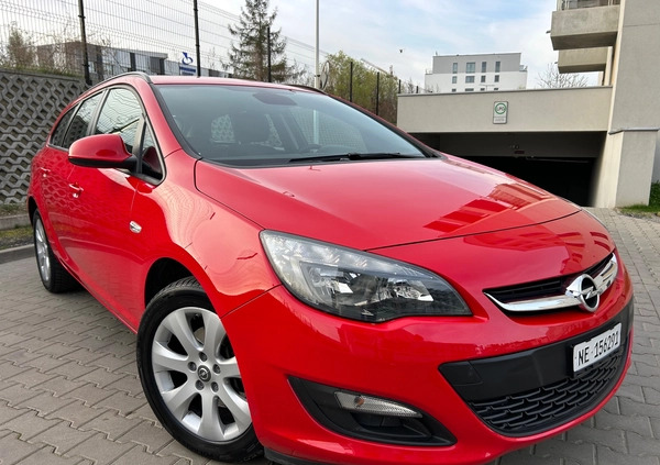 Opel Astra cena 33888 przebieg: 206300, rok produkcji 2015 z Lublin małe 277